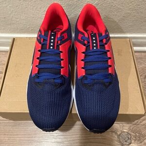 NEW Nike Air Zoom Pegasus 40 USA Running Sneakers FN0096-401 Men's Size 7